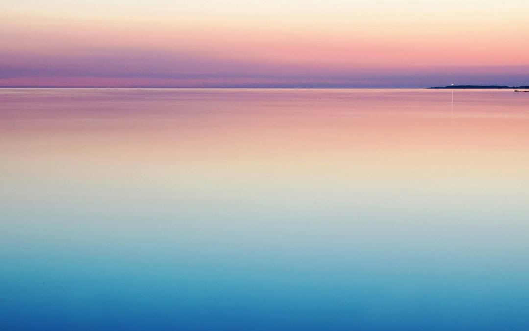 Gedanken stoppen im Stress­modus: 5 effek­tive Übungen für Führungs­kräfte und Vielbeschäftigte